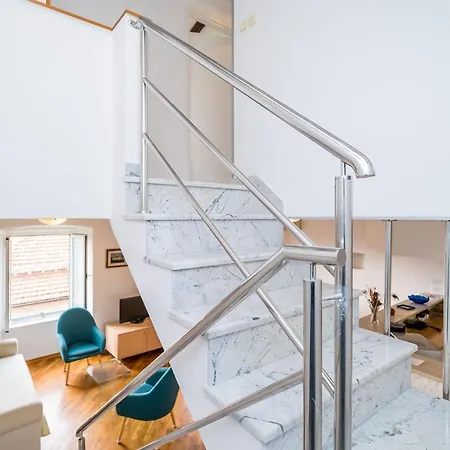 Deluxe Duplex House With Terrace アパート *